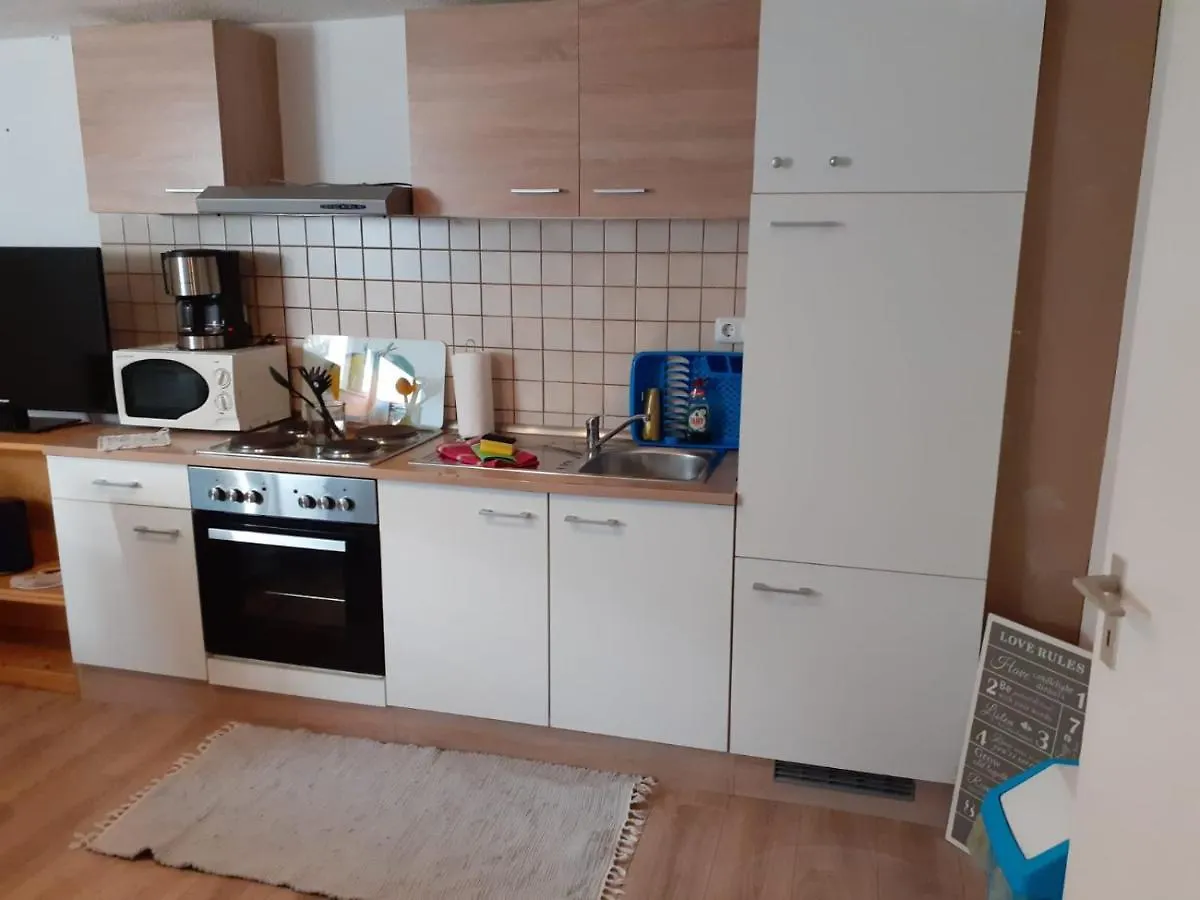 Souterrain Apartment Laatzen 하노버